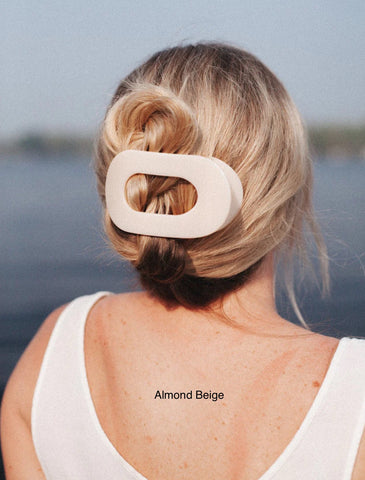 Almond Beige Large Round Clip
