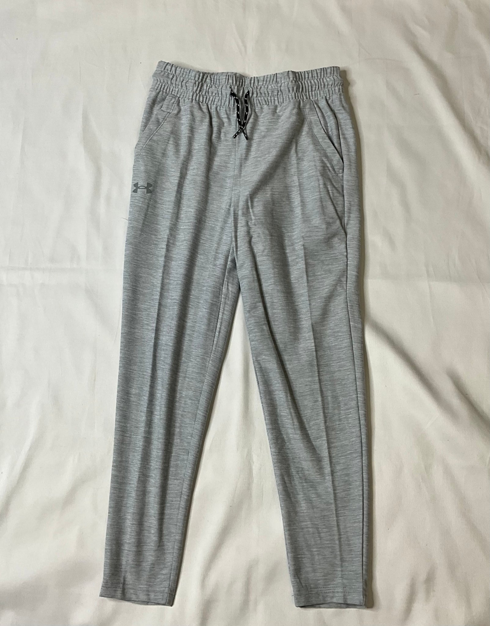 Mod Gray Light Weight Twist Pant